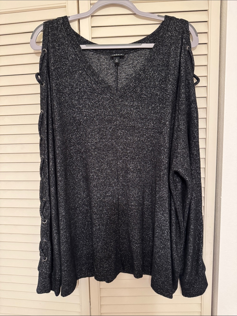 torrid Charcoal Marled Knit Top with open shoulder and ties down the arms